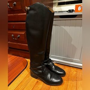 ARIAT women’s field boots size 9 Tall/Reg